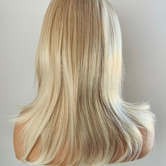 Very Pretty Fun & Classic 16” Blonde “Put On & Go” Premium Fiber Wig - Picture 4 of 4